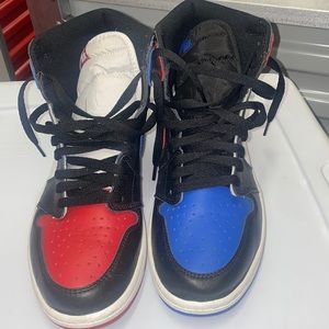 Nike Air Jordan’s 1s Top 3s